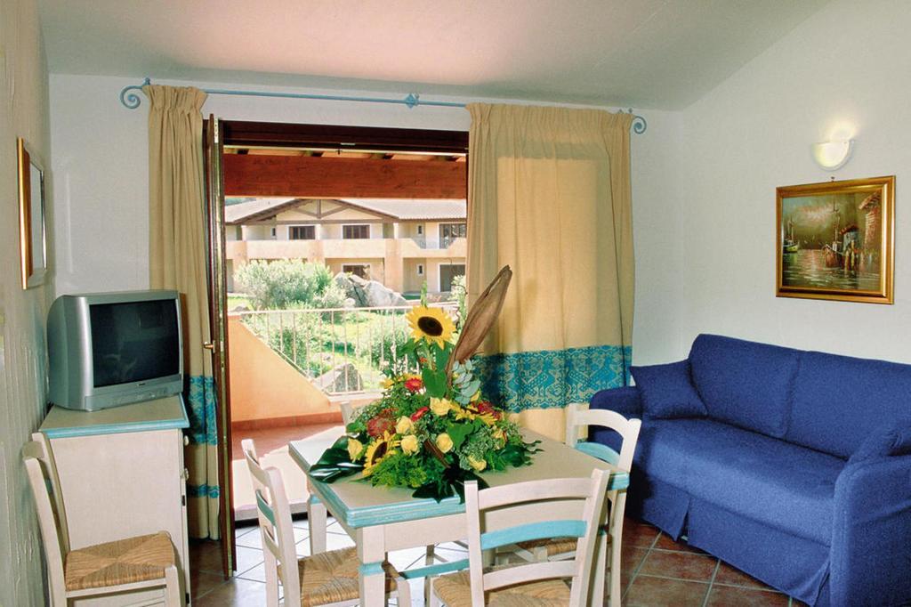 Le Corti Di Marinella Aparthotel Marinella  Exterior photo