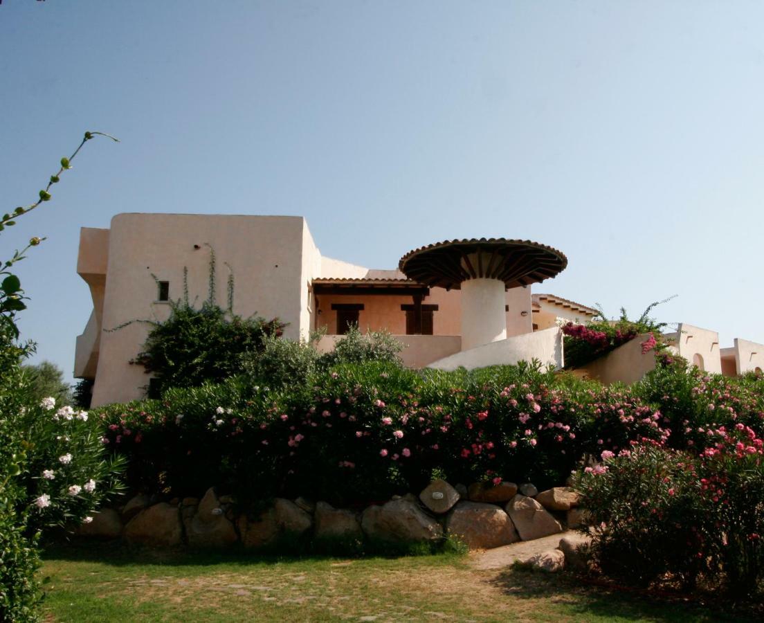 Le Corti Di Marinella Aparthotel Marinella  Exterior photo