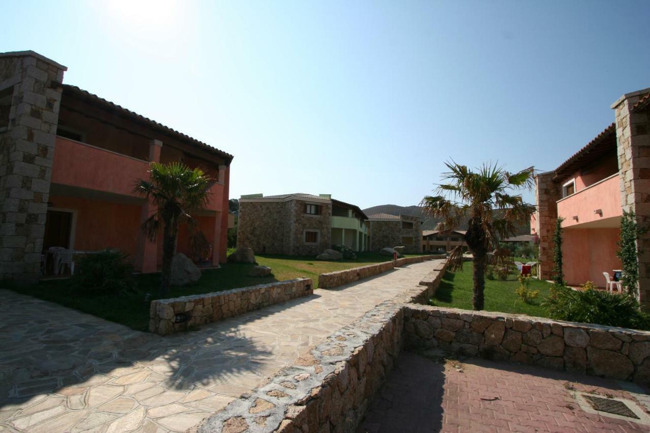 Le Corti Di Marinella Aparthotel Marinella  Exterior photo